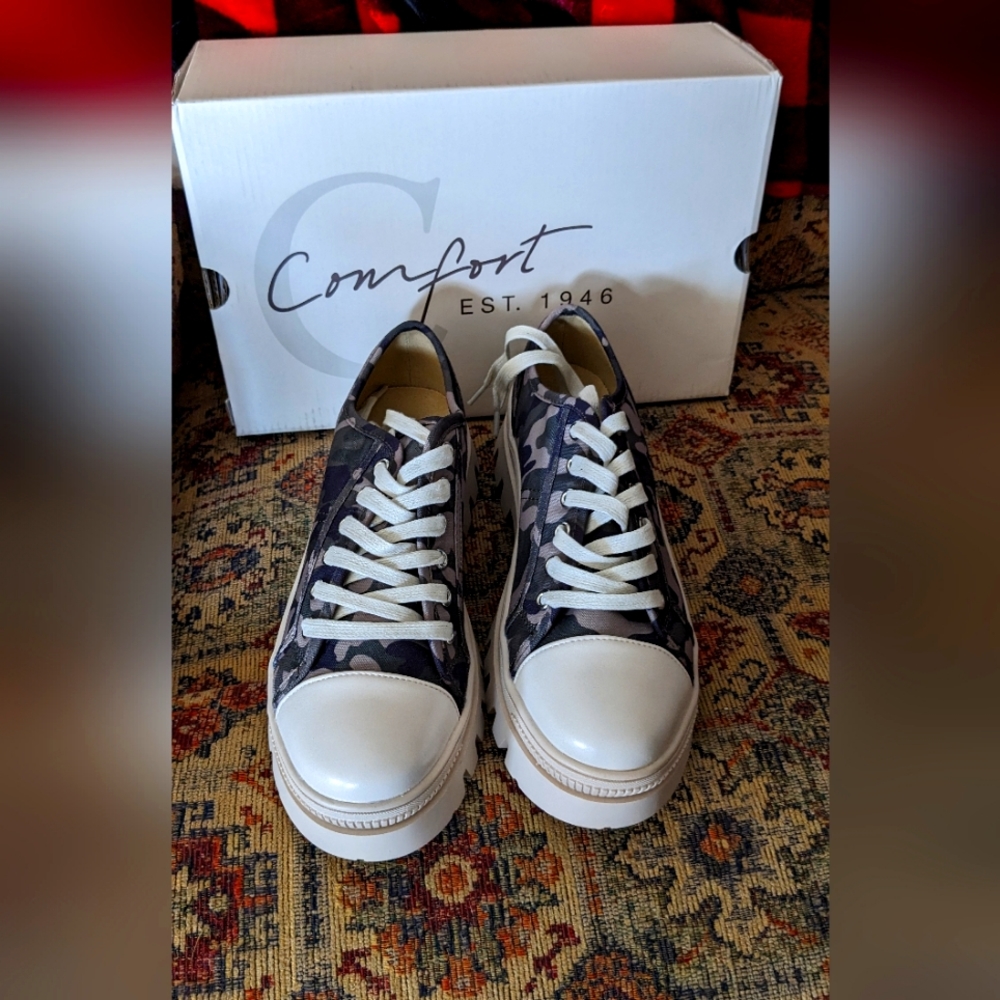 Comfort Women's tennis shoes